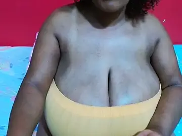 Stripchat Sex Cam of BeautifulBustySA