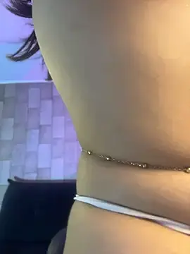 Stripchat Watch Live Sex Cams of SaraDoll_
