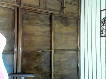 Stripchat Watch Live Sex Cams of Luisa_Red