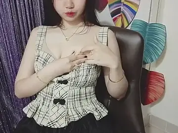 Stripchat Free Porn Cam of Ari-sweety