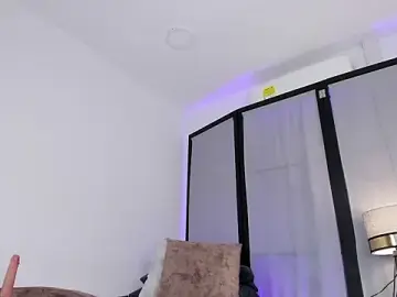 Stripchat Adult Webcams of niicole_steele_