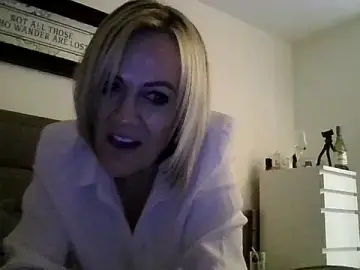 Stripchat Nude Webcam of Milfshake227