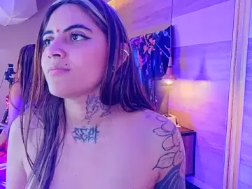 Stripchat Sex Cam of Cori_Paige