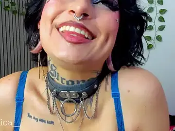 Stripchat Sex Cam of Rainnbow_