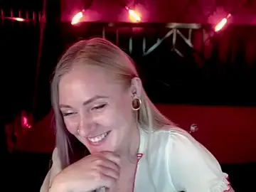 Stripchat Best Webcam of DramaQuenns