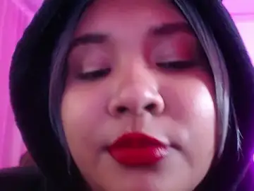 Stripchat Adult Webcam of Evelyn_A