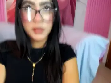 Stripchat Watch Live Sex Cams of Holly_Watson_