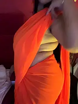 Stripchat Nude Webcam of GLaM_GoDdEsS_143