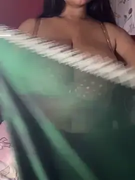 Stripchat Free Live Porn of GLaM_GoDdEsS_143