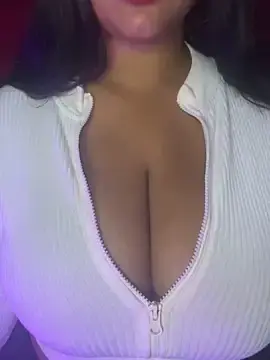 Stripchat Watch Live Sex Cams of mEhAK_________