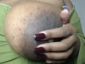 Stripchat Live Sex Cam of Ldidii