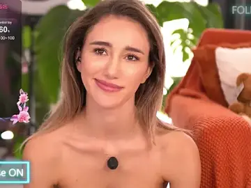 Stripchat Adult Video Chat of EmilyRaymont