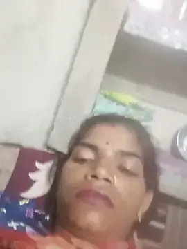 Stripchat Nude Webcam of Cut_usha35