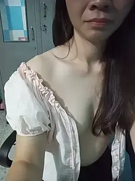 Stripchat Best live sex cam show of Donatella28