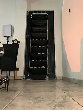 Stripchat Free Porn Cam of aly_golden_