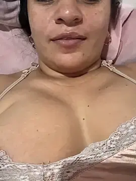 Stripchat Live Sex Cam of kloee_kann