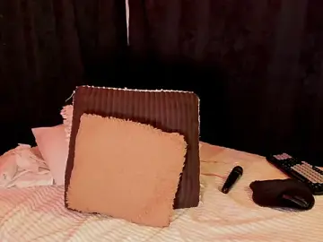 Stripchat Free Porn Cam of MiaKnox