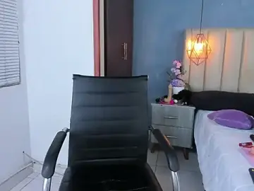 Stripchat Watch Live Sex Cams of Charlothe_01