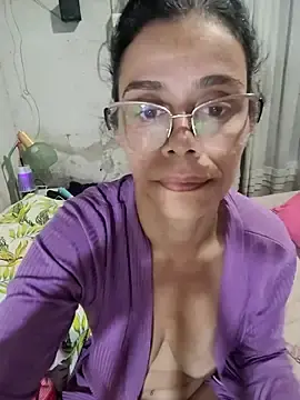 Stripchat Adult Webcam of Cristotoza