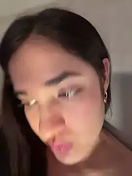 Stripchat Sex Cam of MadawiOud