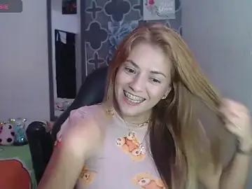 Stripchat Free Porn Cam of karamirror_