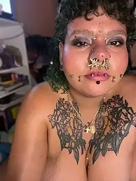 Stripchat Nude Webcam of DivineBBWPoison