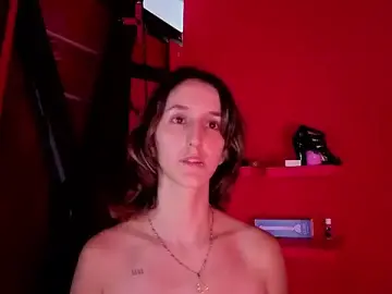 Stripchat Free Porn Cam of Ambar_Roux_