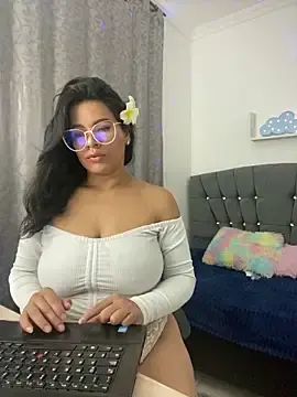 Stripchat Sex Cam of CATHA_EF