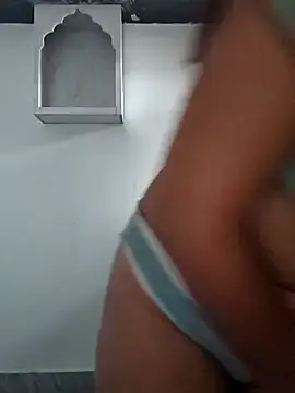 Stripchat Live Sex Cam of cute_monu