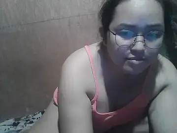 Stripchat Best live sex cam show of yummy_jyra02167