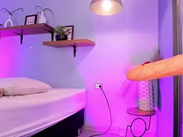 Stripchat Live Sex Cam of TianaCortes