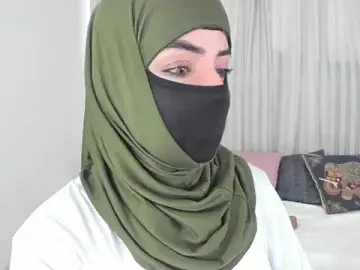 Stripchat Sex Cam of Uzra_hayed