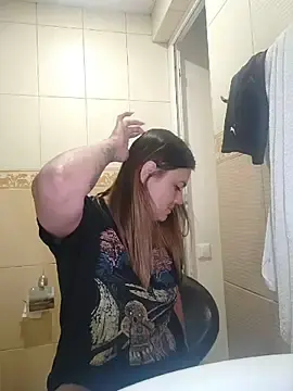Stripchat Sex Cam of KrissSexi