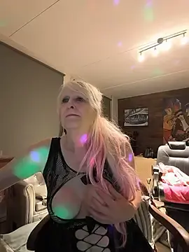 Stripchat Private Sex Chat of Heidiblueeyes