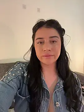 Stripchat Watch Live Sex Cams of KallyMyller1