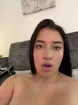 Stripchat Live Sex of KallyMyller1