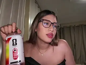 Stripchat Sex Cam of romyamo