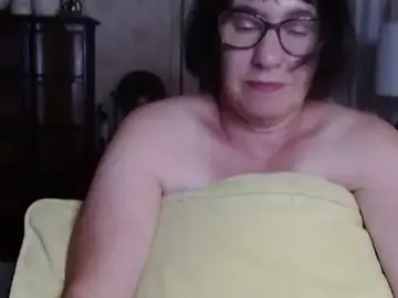 Stripchat Free Porn Cam of BigbustedBrenda