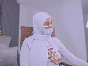 Stripchat Free Live Porn of LittleNoor