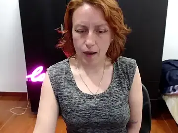 Stripchat Sex Cam of kittykalor09