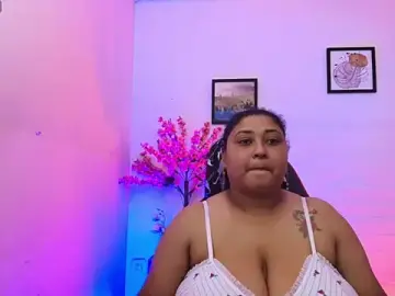 Stripchat Live Porn of Ayliinn_