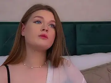 Stripchat Best live sex cam show of CrystalLyons