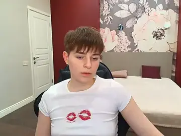 Stripchat Free Porn Cam of EmiliaYours
