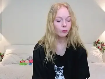 Stripchat Watch Live Sex Cams of GhisllaineWestler