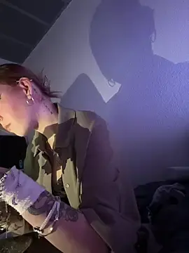 Stripchat Free Porn Cam of Milli-Kiss