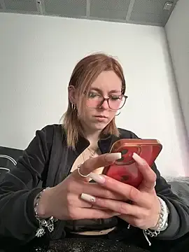 Stripchat Adult Webcam of Milli-Kiss