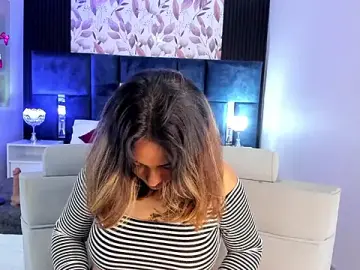 Stripchat Sex Cam of Daranaa_