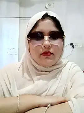 Stripchat Sex Cam of Nusrat-N