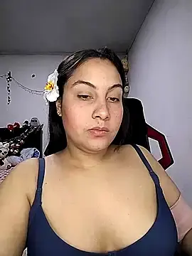 Stripchat Free Live Porn of esmeralda_jadees