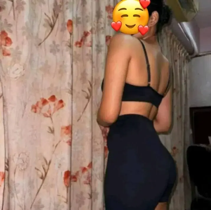 Shelas_room_official